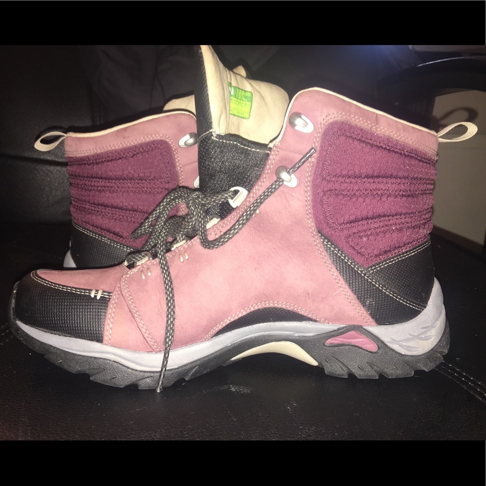 Ahnu boots